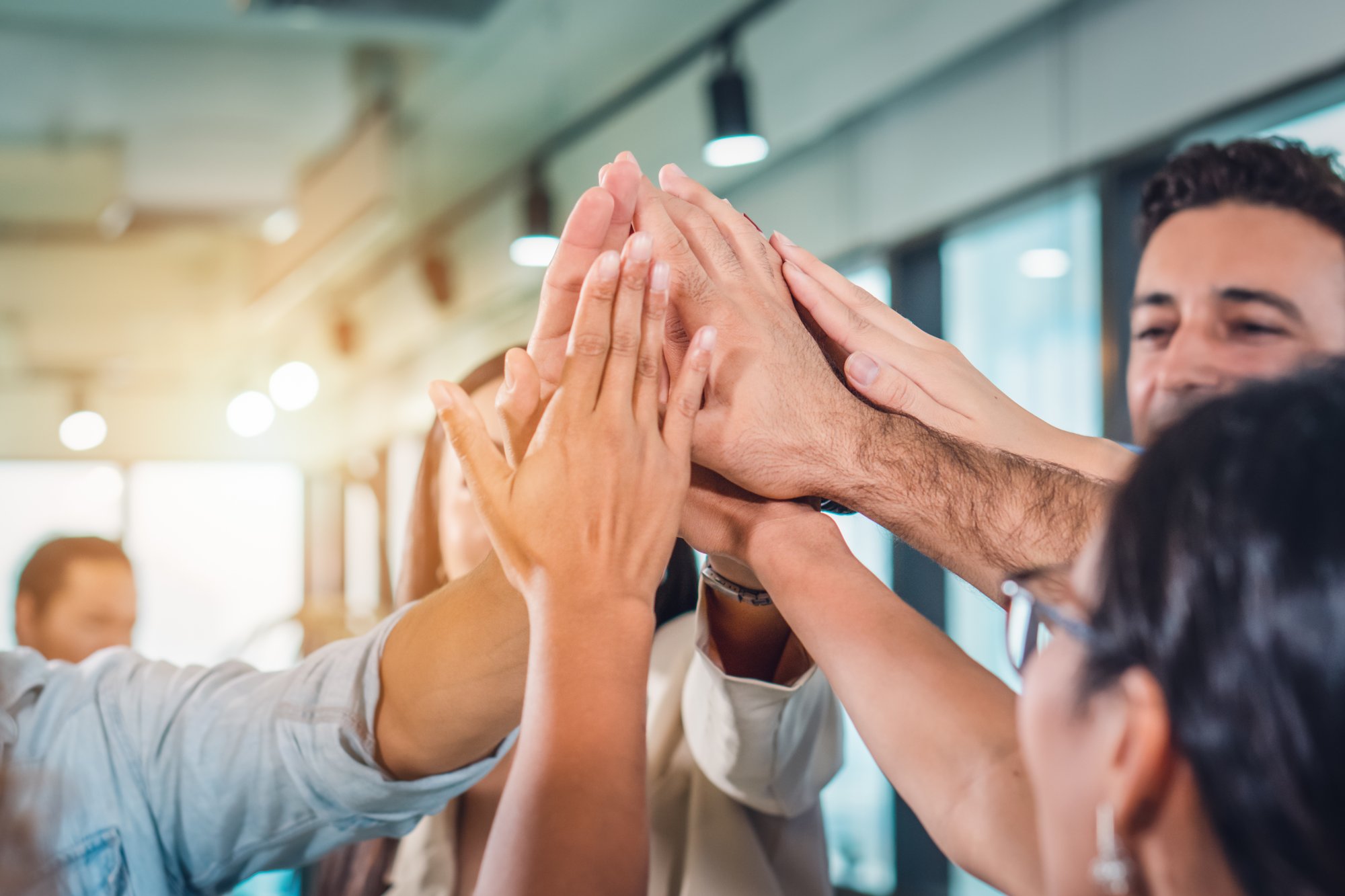 HighFive_AdobeStock_274815426 HighFive_AdobeStock_274815426